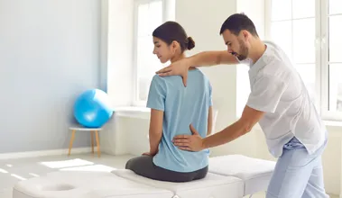 Spinal Decompression Therapy Session at Rapharehab